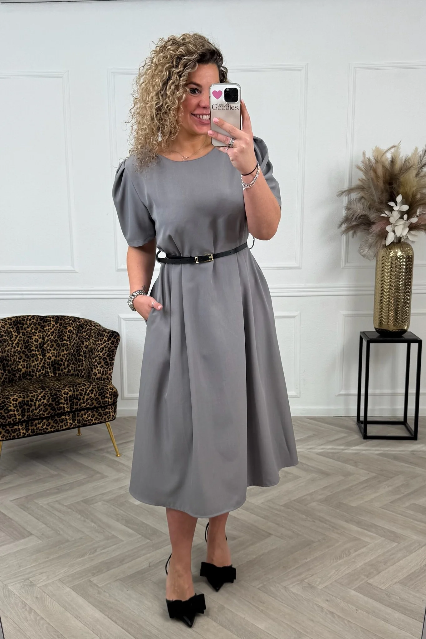 Curvy Classic Dress - Grey