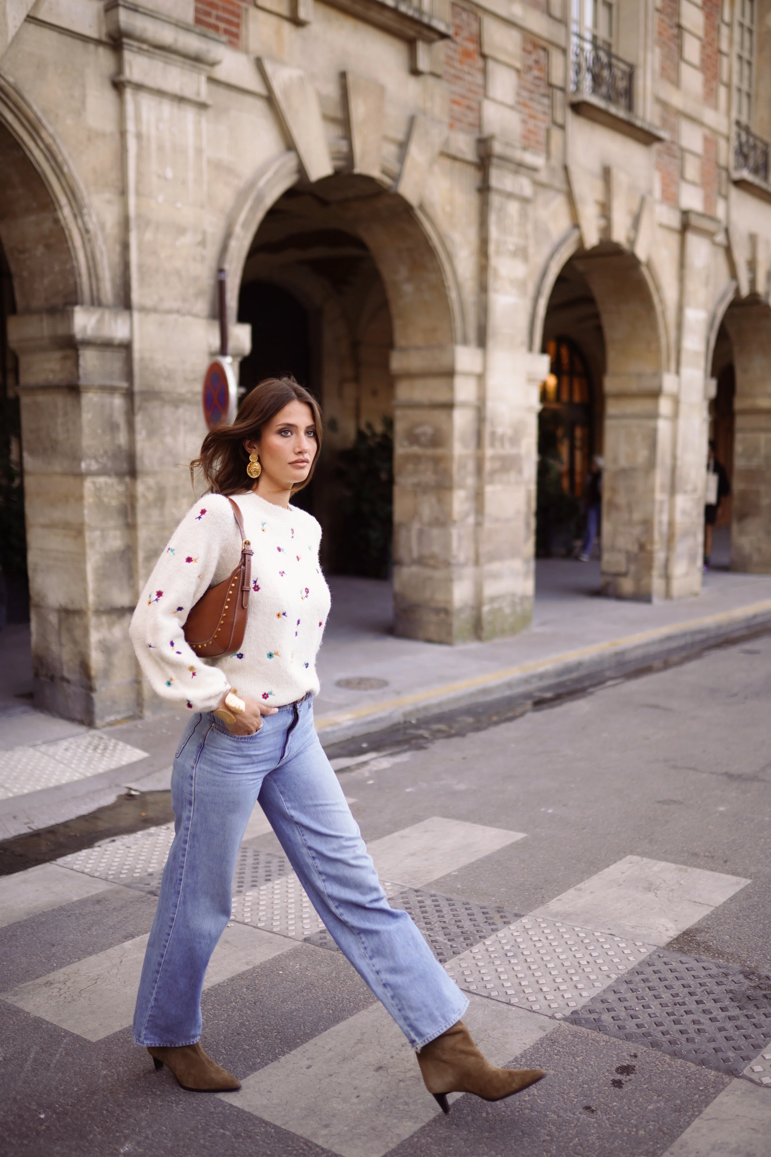 Gisèle Flower Sweater - Beige - Image 4