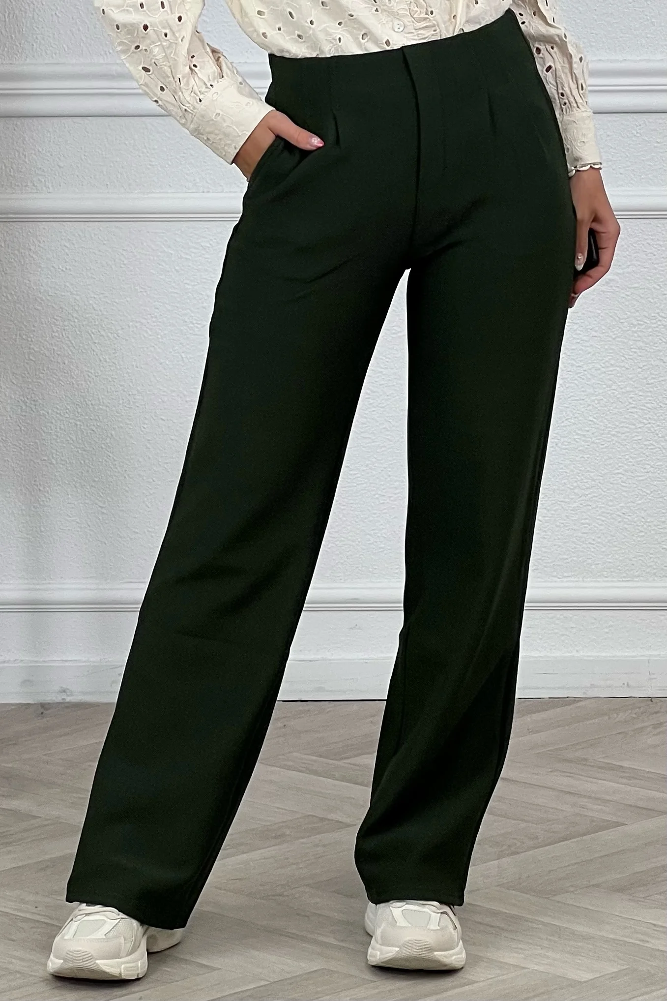Nikki Straight Leg Pants - Armygreen