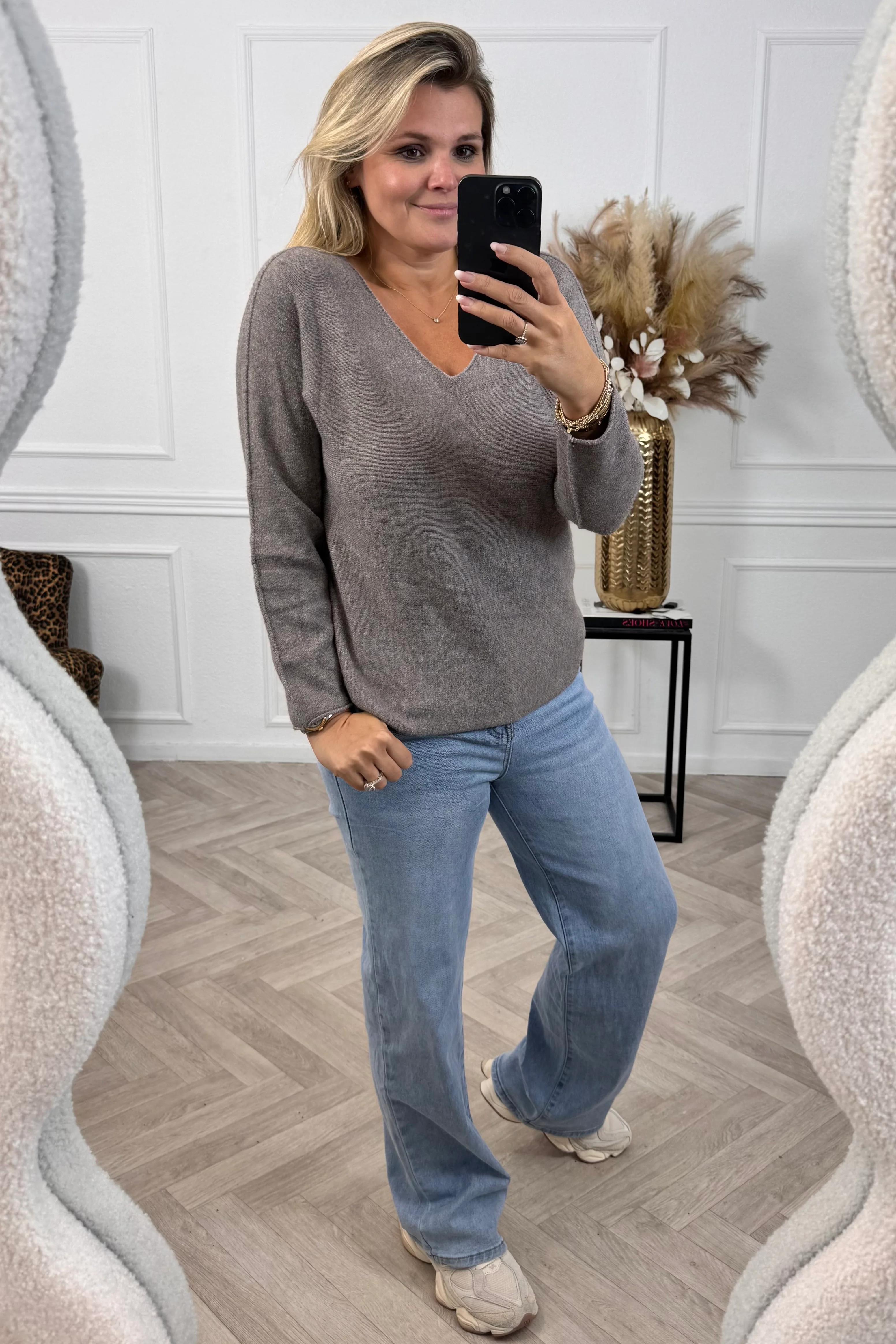 Perfect Basic V Sweater - Taupe