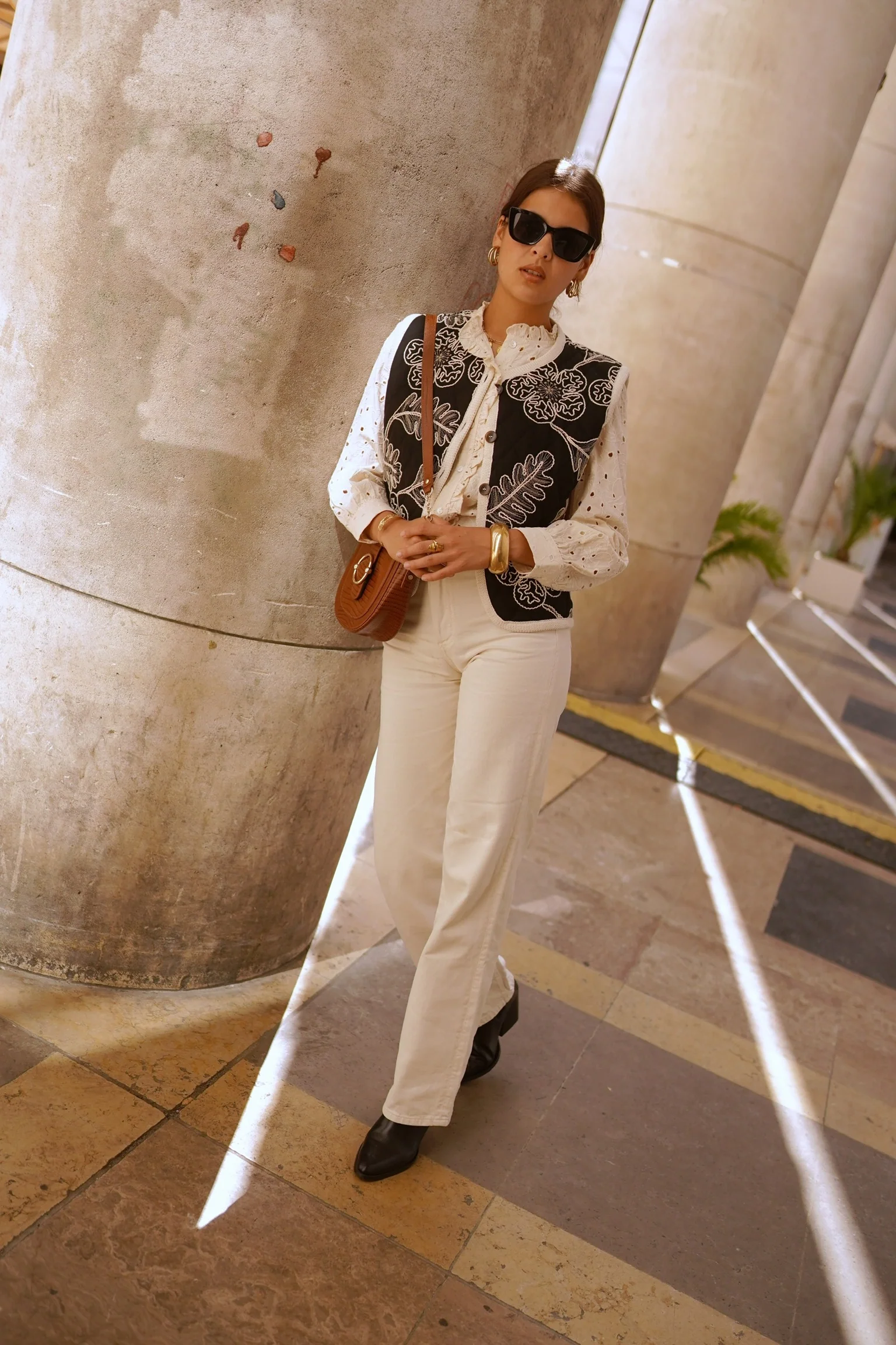 Serena Broderie Gilet - Black/White - Image 2