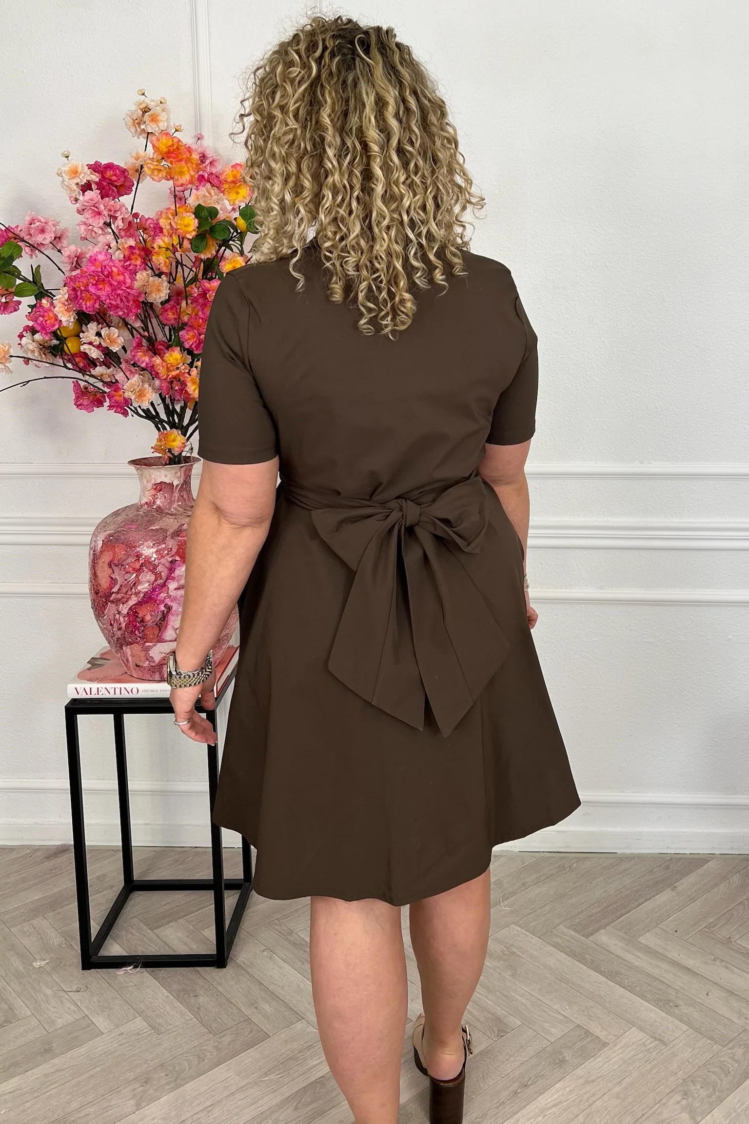 Short Perfect Travel Strik Dress - Brown - Image 2