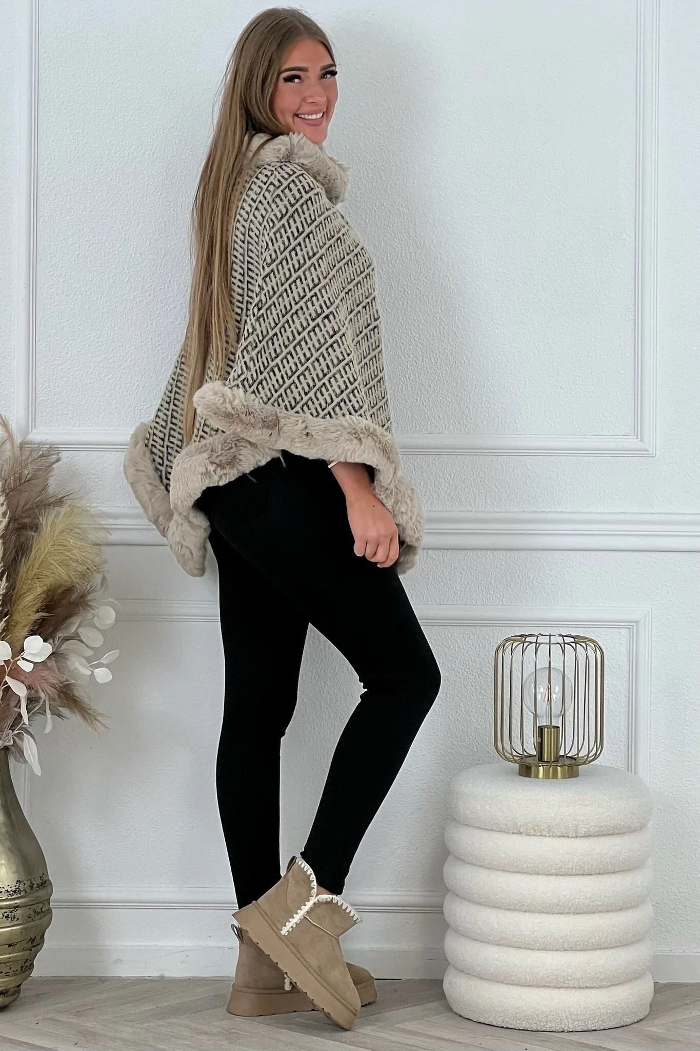 Small Maze Poncho -  Beige - Image 3